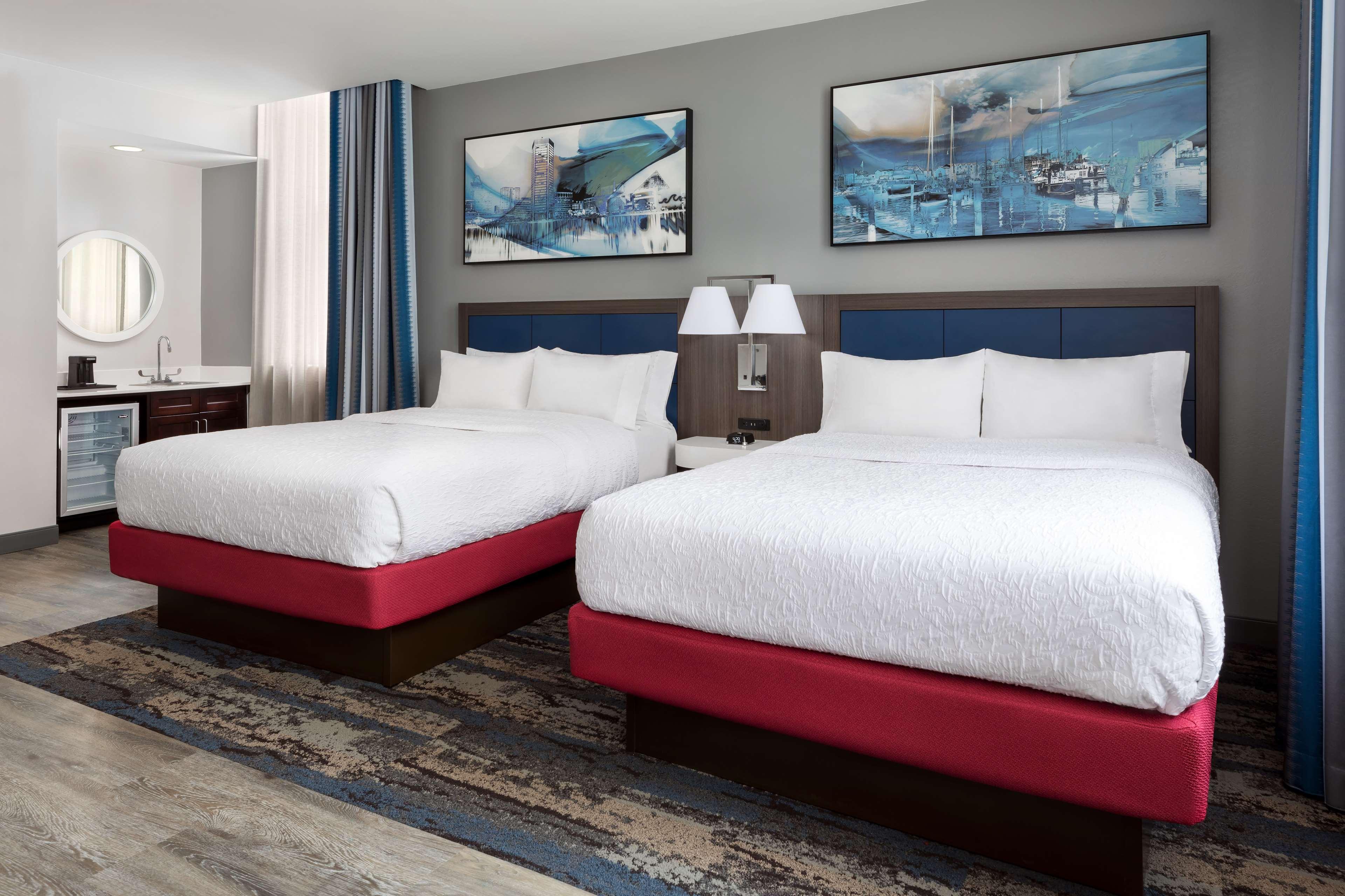 hampton inn and suites baltimore inner harbor