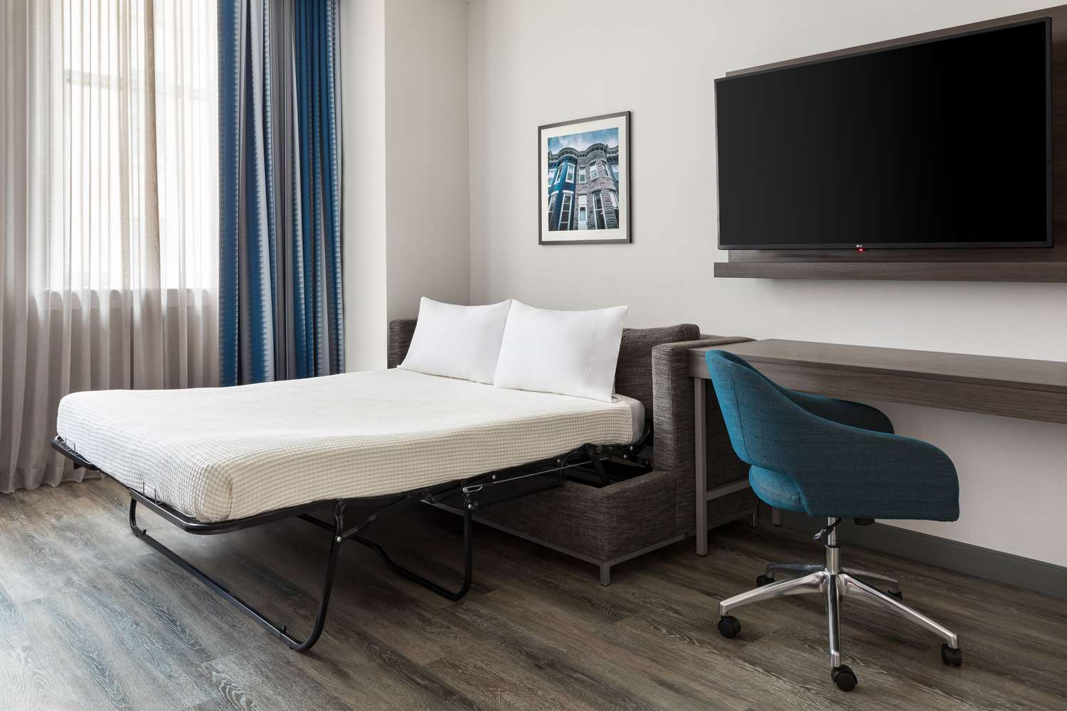 hampton inn and suites baltimore inner harbor