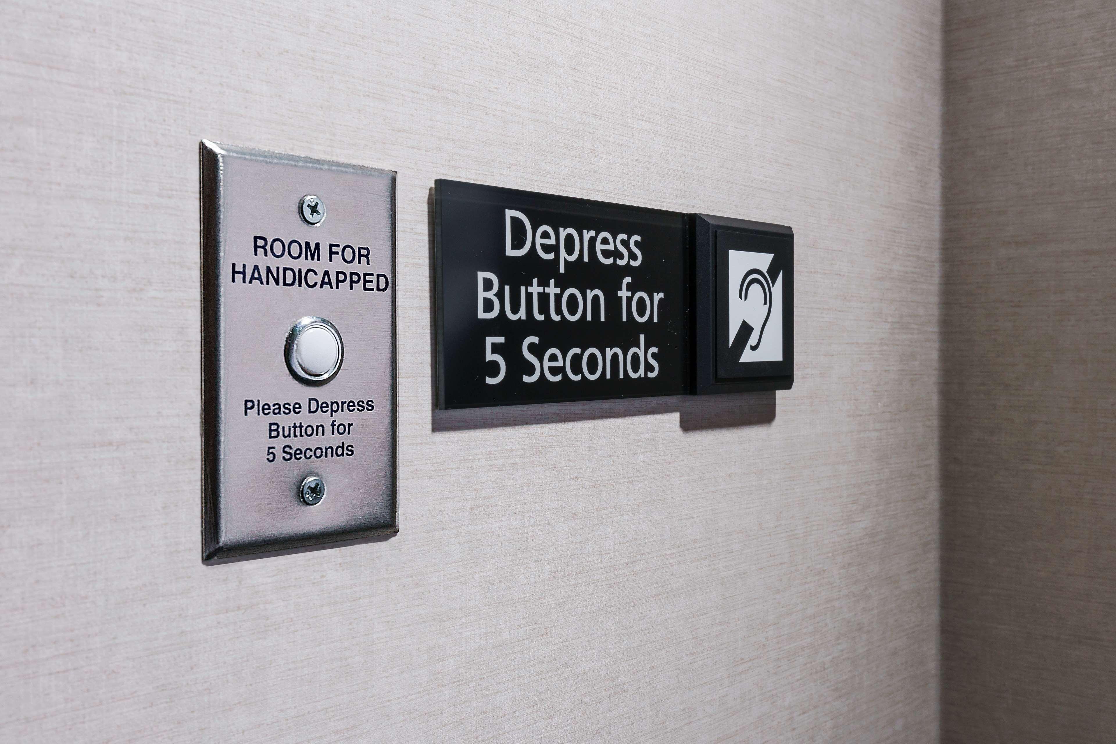 hampton inn and suites baltimore inner harbor