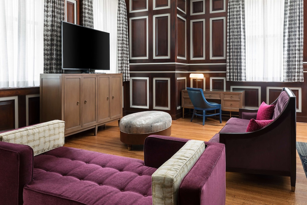 hampton inn and suites baltimore inner harbor