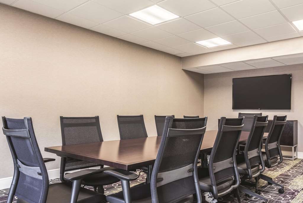 la quinta inn and suites by wyndham shreveport airport