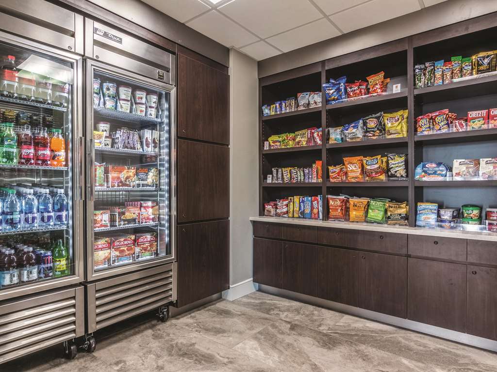 la quinta inn and suites by wyndham shreveport airport