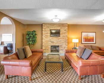 comfort inn and suites