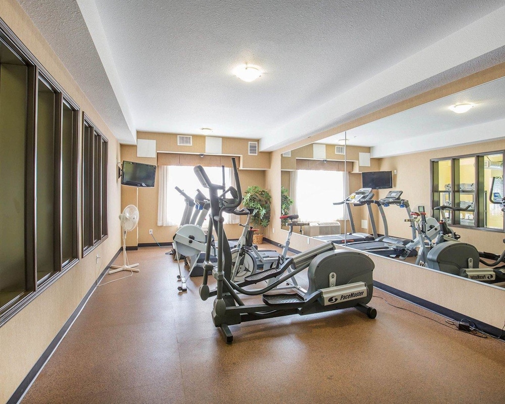 comfort inn and suites