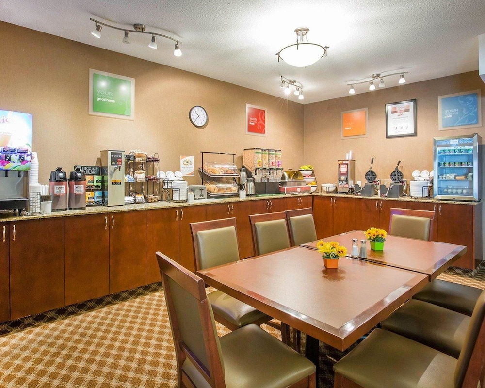 comfort inn and suites