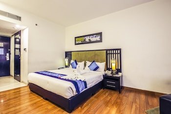hotel mint ebony