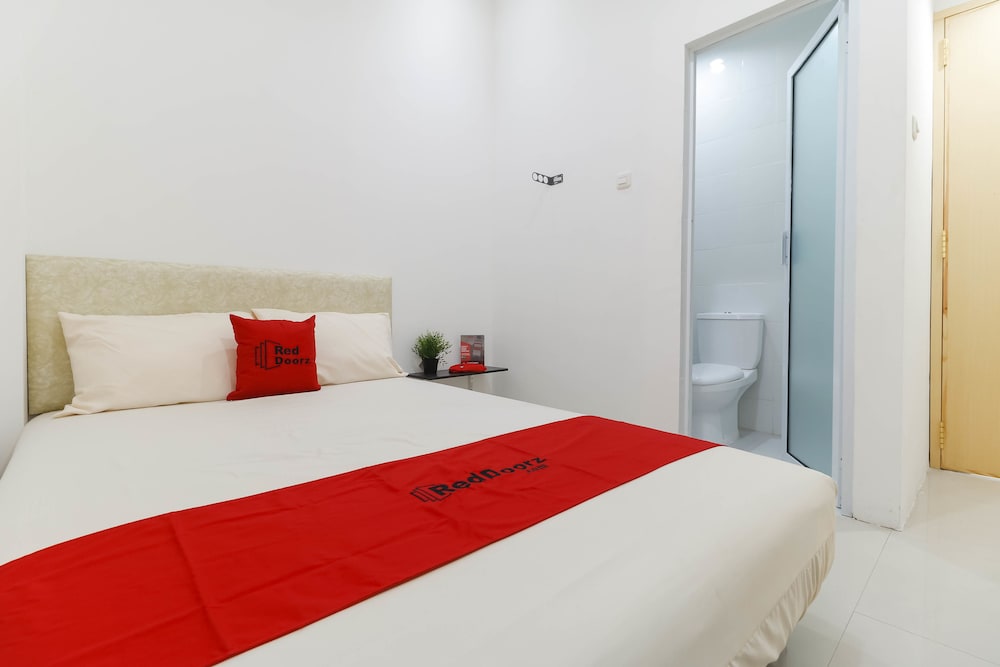 reddoorz plus kapuk business park