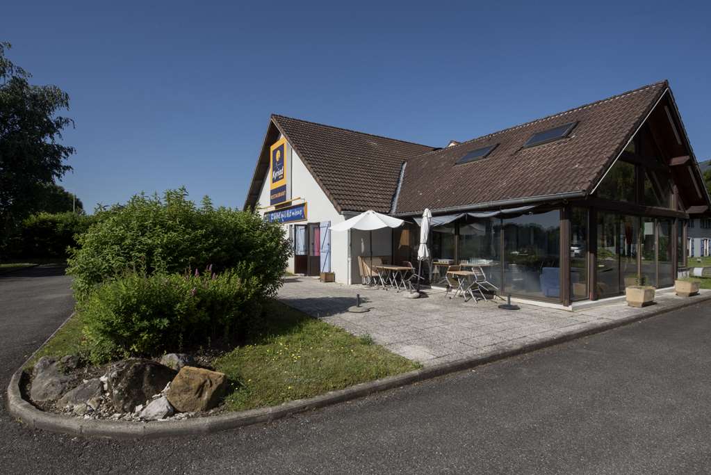 kyriad geneve saint genis pouilly