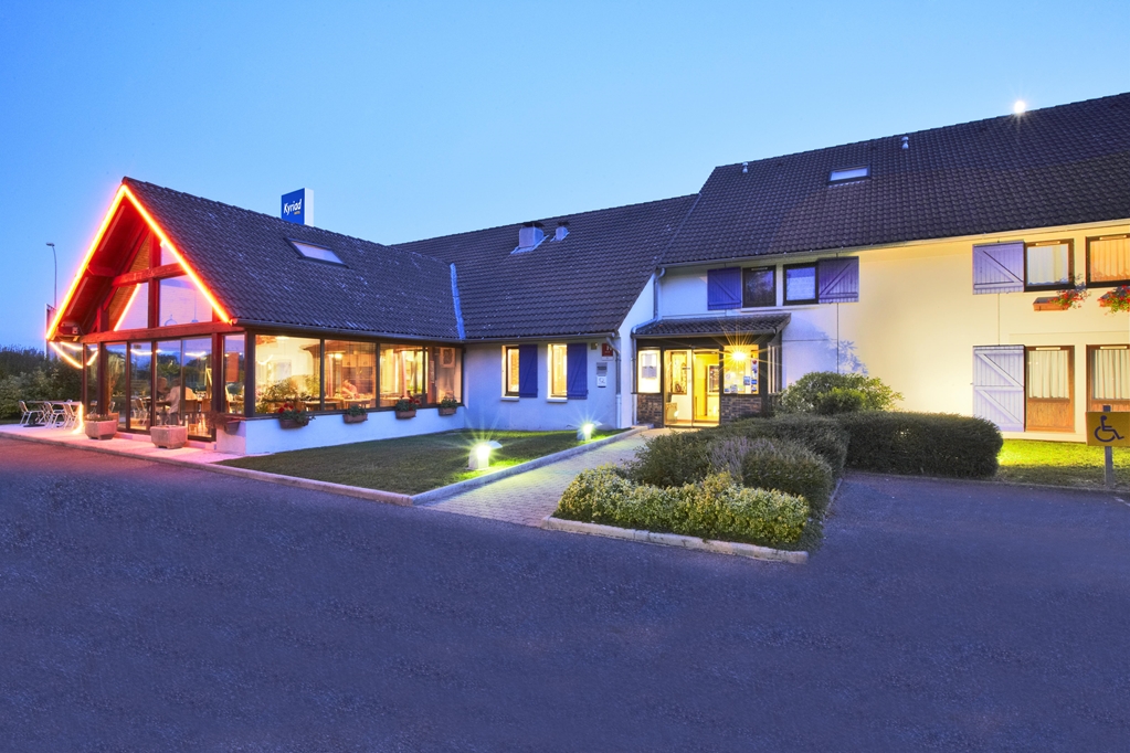 kyriad geneve saint genis pouilly