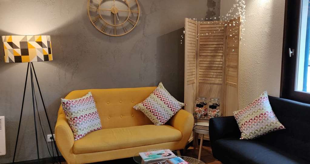 kyriad geneve saint genis pouilly