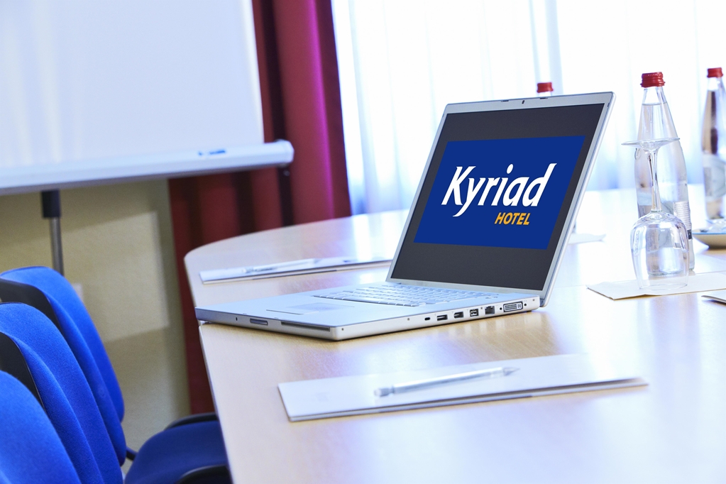 kyriad geneve saint genis pouilly