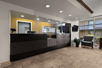 Quality Inn Wayne - Fairfield Area,Near Willowbrook Mall,3 star