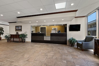 Quality Inn Wayne - Fairfield Area,Near Willowbrook Mall,3 star