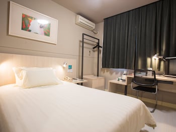 jinjiang inn shenzhen huanggang port