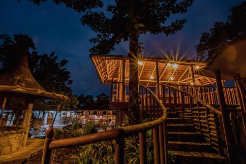 atremaru jungle retreat