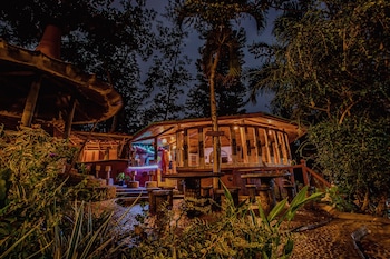 atremaru jungle retreat