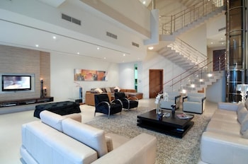 the dragon hotel and resort