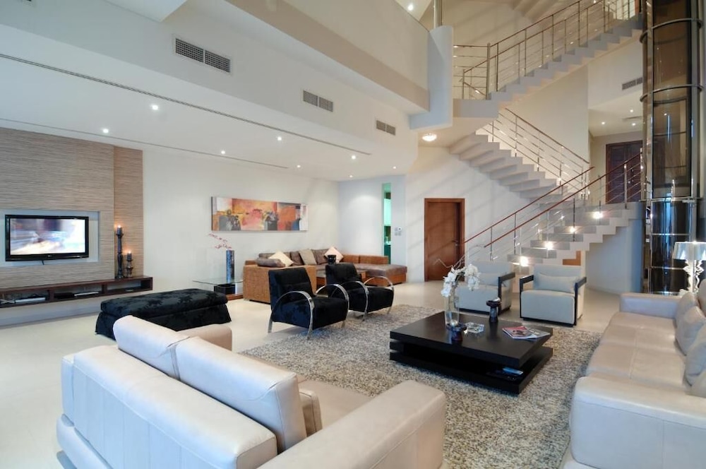 the dragon hotel and resort