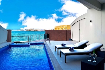 the dragon hotel and resort