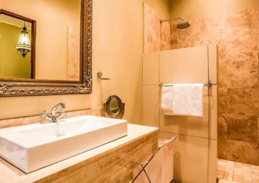 willows boutique hotel