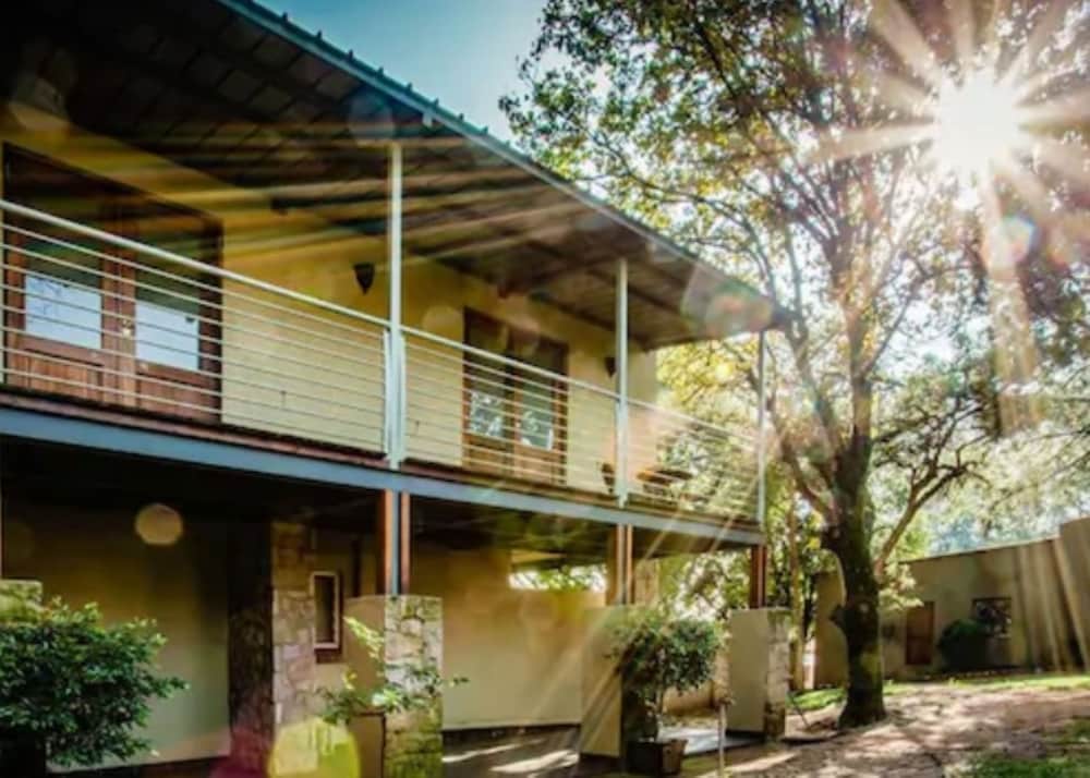 willows boutique hotel