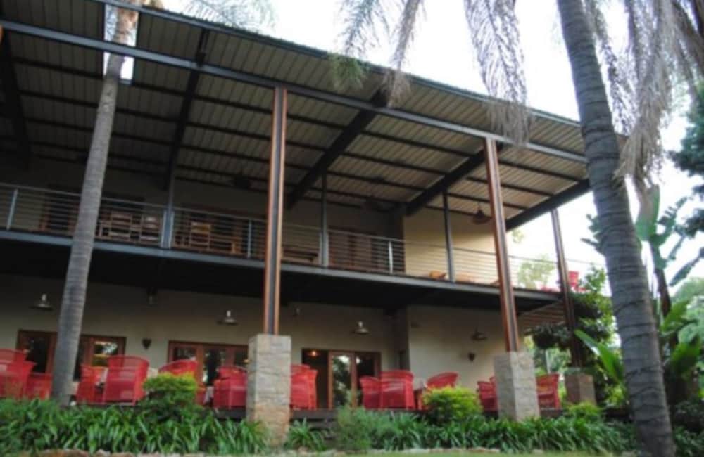 willows boutique hotel