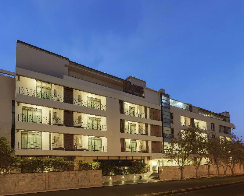 Sarovar Portico Outer Ring Road Bengaluru,Whitefield>>Bengaluru,4 star