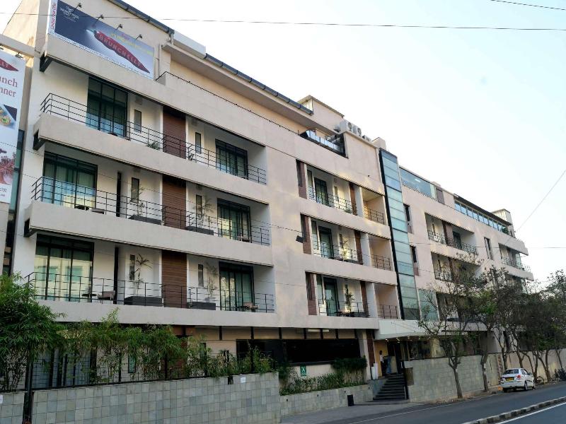 Sarovar Portico Outer Ring Road Bengaluru,Whitefield>>Bengaluru,4 star