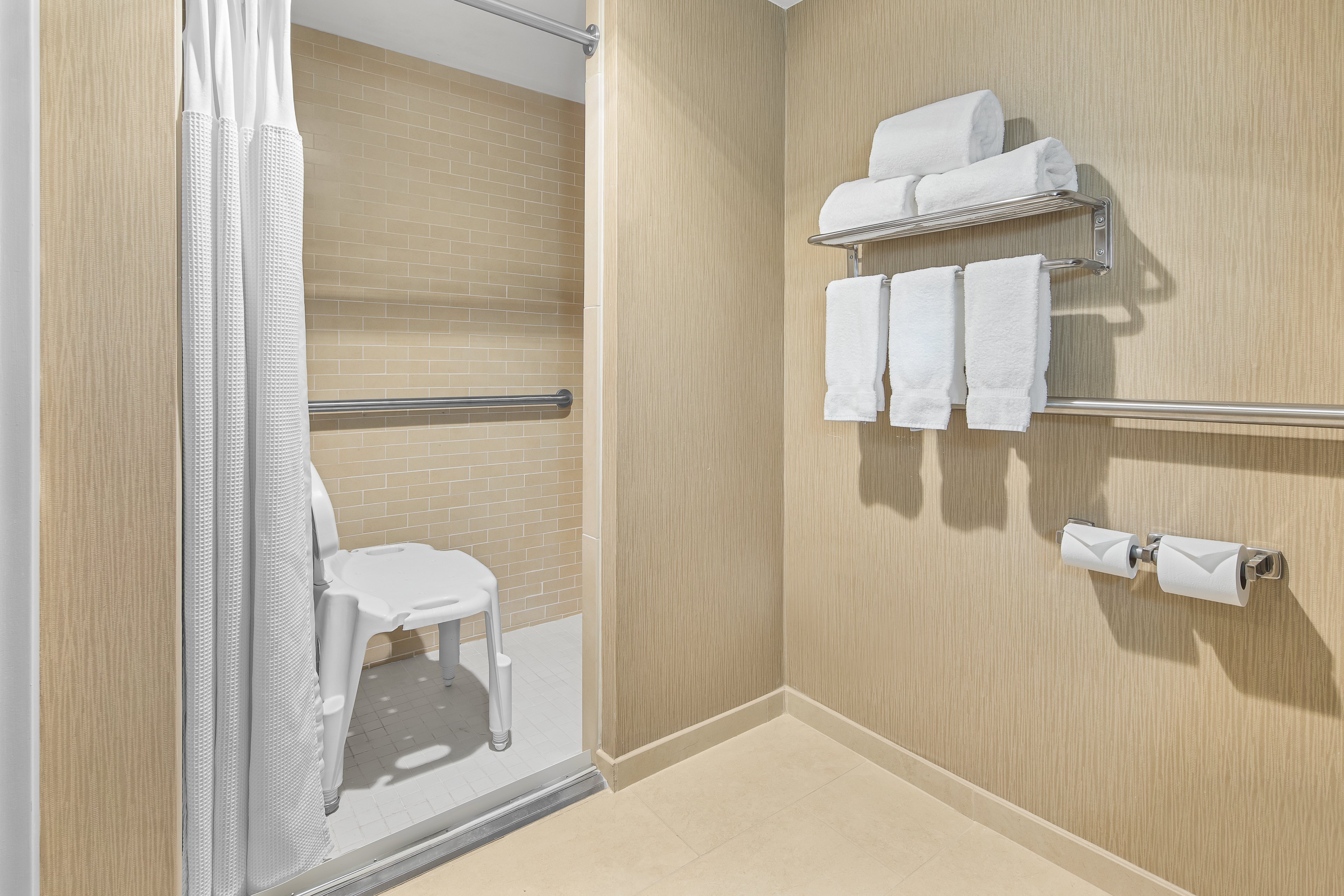 crowne plaza hotel greenville i 385 roper mtn rd by ihg