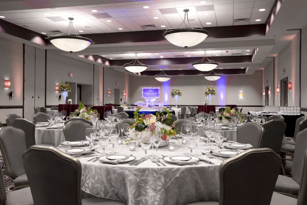 crowne plaza hotel greenville i 385 roper mtn rd by ihg