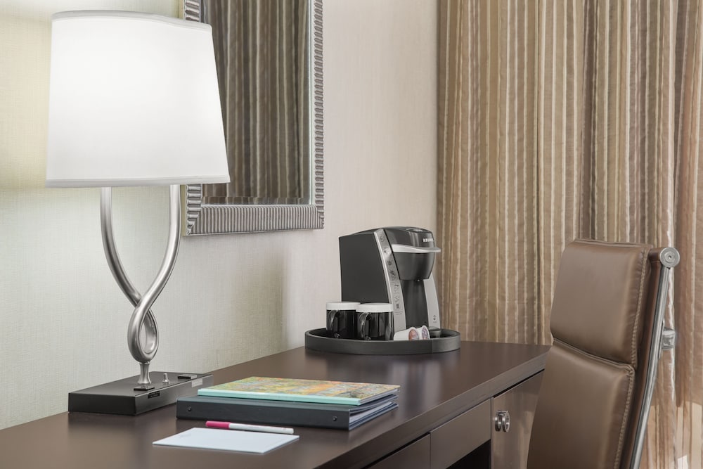 crowne plaza hotel greenville i 385 roper mtn rd by ihg