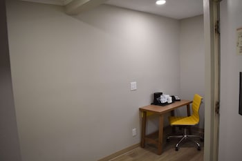 days inn by wyndham san antonio alamo riverwalk