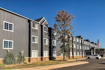 econo lodge and suites greenville