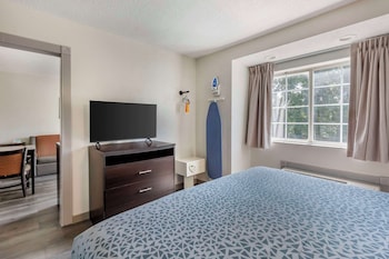 econo lodge and suites greenville