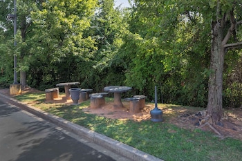 econo lodge and suites greenville