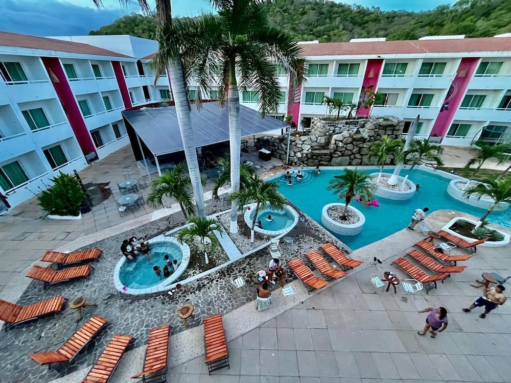 santa maria huatulco