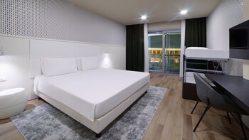 holiday inn nola naples vulcano buono an ihg hotel