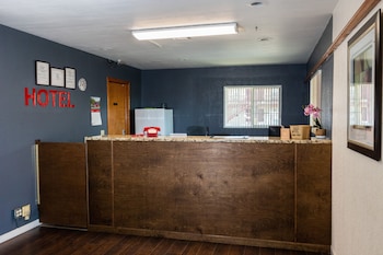 Nendels Inn & Suites,,2 star