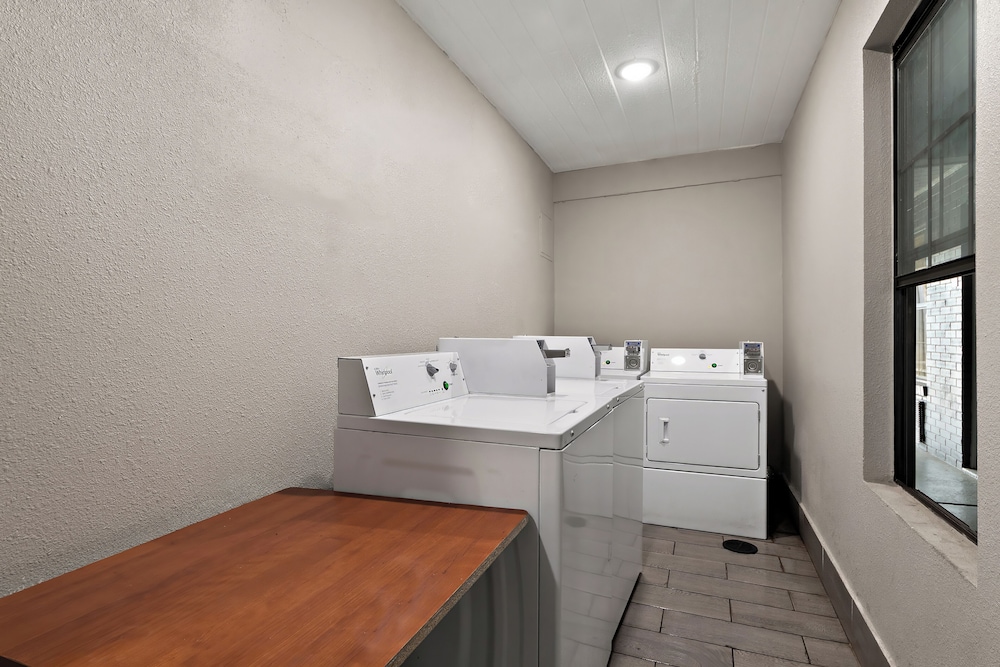 sky palace inn and suites by jasper laredo