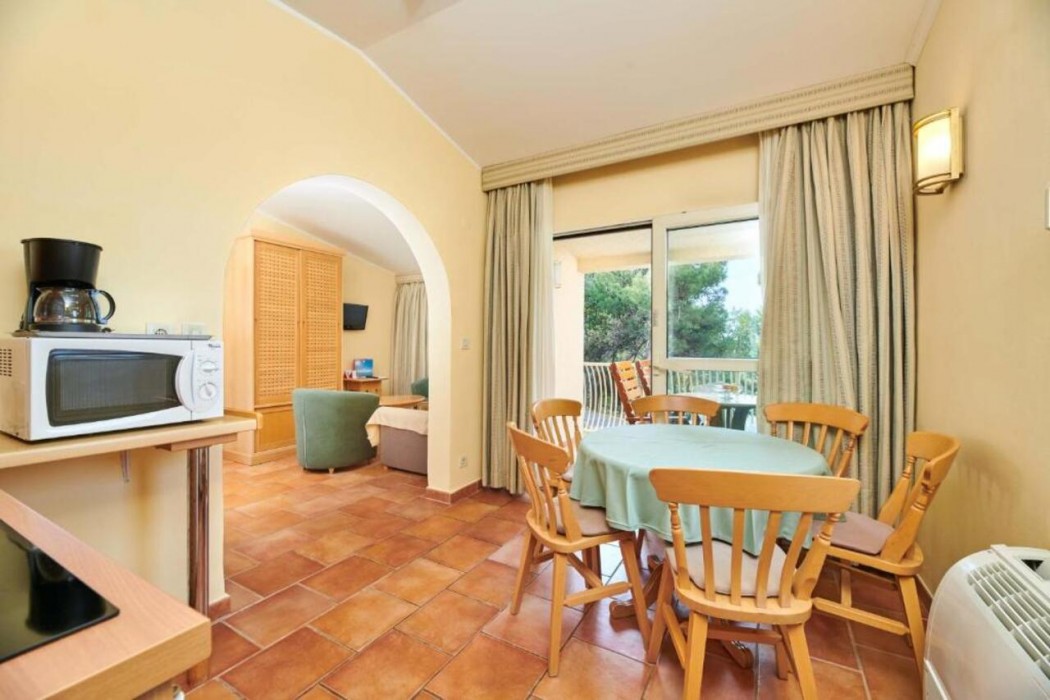 apartments bellevue plava laguna