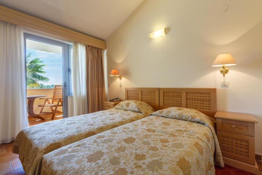 apartments bellevue plava laguna