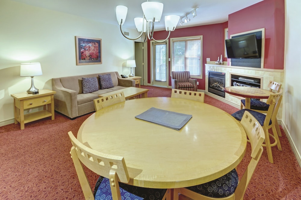 carriage ridge resort ascend hotel collection