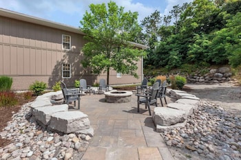 carriage ridge resort ascend hotel collection