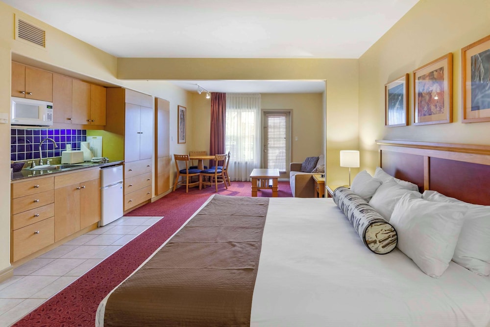 carriage ridge resort ascend hotel collection