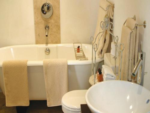 leeuwenbosch country house amakhala game reserve