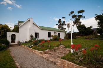 leeuwenbosch country house amakhala game reserve