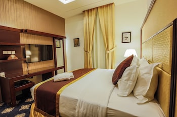 rest night hotel apartment