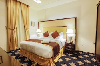 rest night hotel apartment