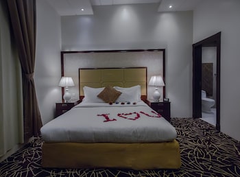 rest night hotel apartment