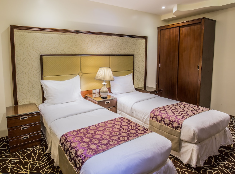 rest night hotel apartment